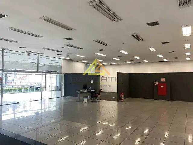 Prédio com 1196m², para alugar, no bairro Parada Inglesa em São Paulo