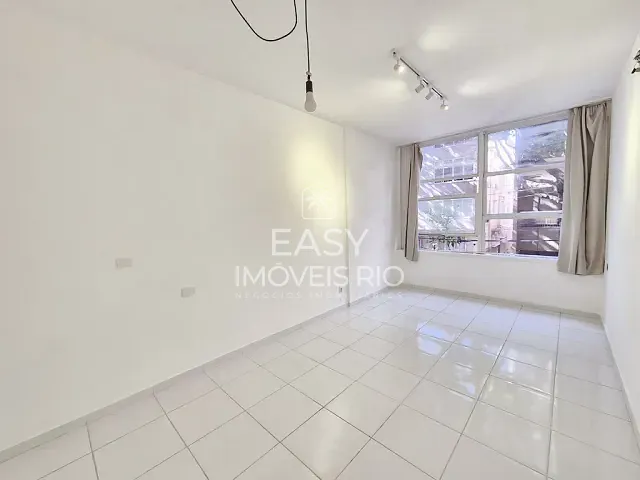 Apartamento com 48m² 1 quarto e 1 banheiro, para alugar, no bairro Leblon em Rio de Janeiro