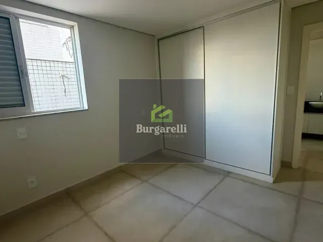 Apartamento 2 quartos e 2 banheiros, para alugar, no bairro Centro em Lavras