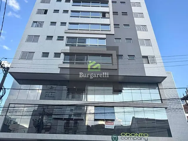 Apartamento 2 quartos e 2 banheiros, para alugar, no bairro Centro em Lavras