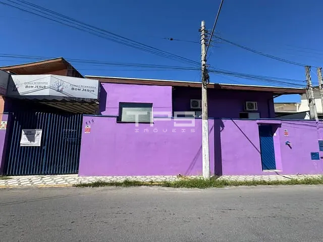 Casa à venda, no bairro Centro em Tremembé