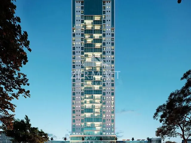 Apartamento com 260m² 4 quartos e 4 banheiros, à venda, no bairro Centro em Balneário Camboriú