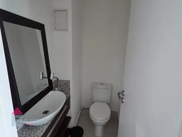 Apartamento com 45m² 1 quarto e 2 banheiros, à venda ou para alugar, no bairro Jardim Aeroporto em São Paulo