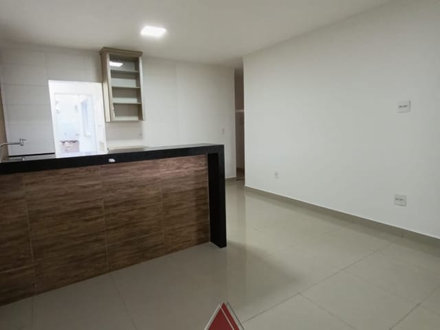 Apartamento 2 quartos e 2 banheiros, à venda ou para alugar, no bairro Villa Real em Franca
