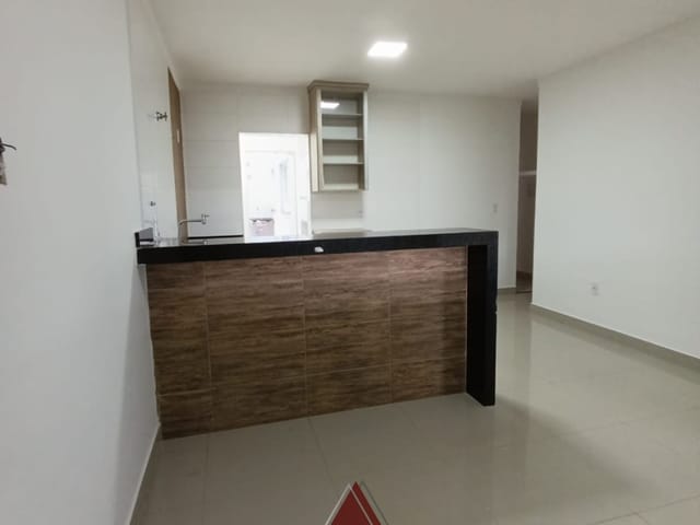 Apartamento 2 quartos e 2 banheiros, à venda ou para alugar, no bairro Villa Real em Franca