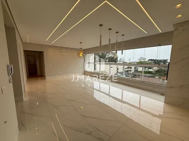Apartamento com 222m², à venda, no bairro Centro em Apucarana