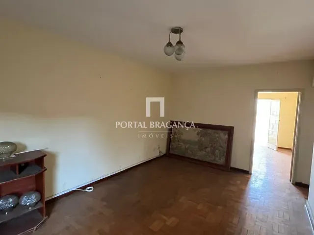 Apartamento 3 quartos e 2 banheiros, à venda, no bairro Centro em Bragança Paulista