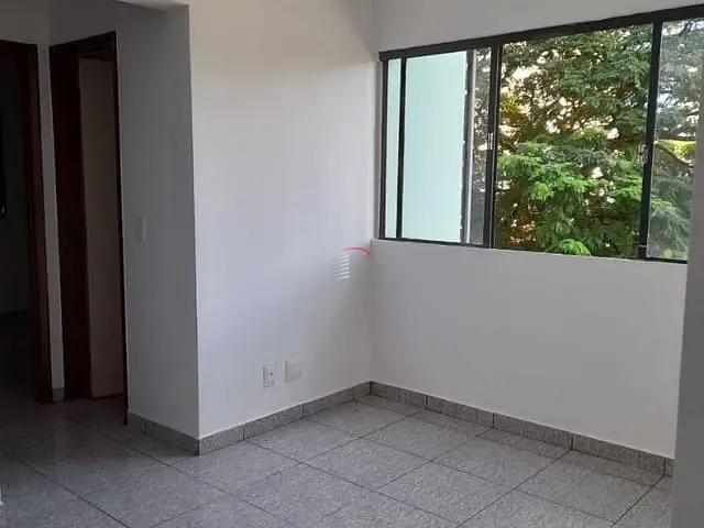 Apartamento 2 quartos e 1 banheiro, à venda, no bairro Centro em Londrina
