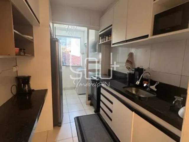 Apartamento 2 quartos e 2 banheiros, à venda, no bairro Parque das Árvores em Parnamirim