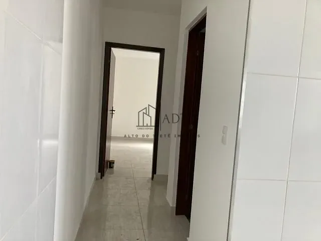 Apartamento 2 quartos e 1 banheiro, à venda, no bairro Vila Cecília em Mogi das Cruzes