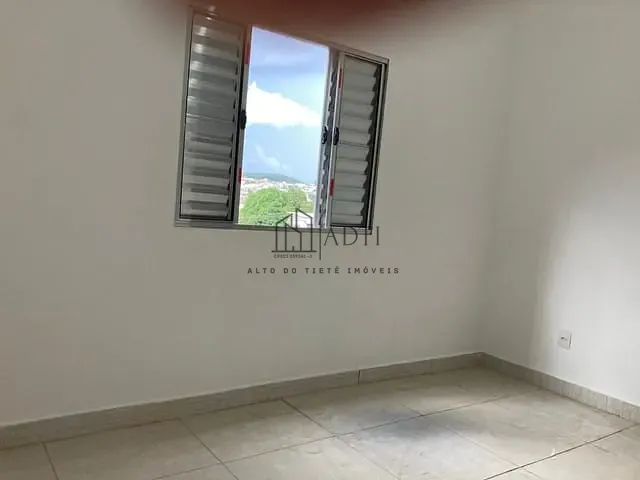Apartamento 2 quartos e 1 banheiro, à venda, no bairro Vila Cecília em Mogi das Cruzes