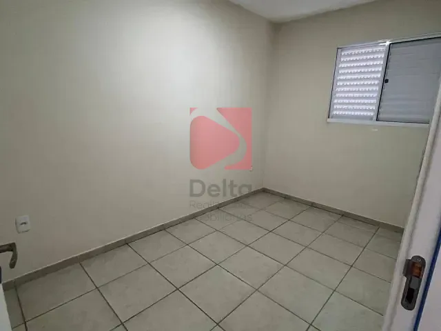 Apartamento 2 quartos e 1 banheiro, para alugar, no bairro Vila Paulista em Pirassununga