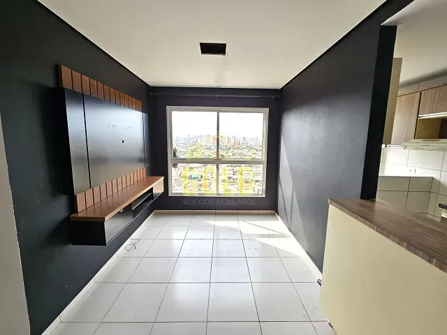 Apartamento 3 quartos e 1 banheiro, para alugar, no bairro Champagnat em Londrina
