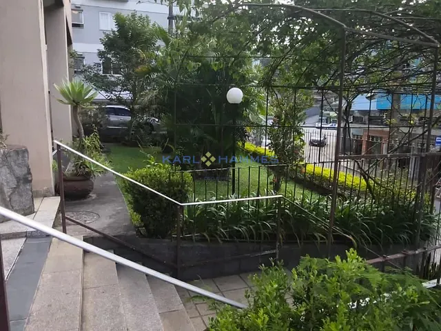 Apartamento 2 quartos e 1 banheiro, à venda, no bairro Bingen em Petrópolis