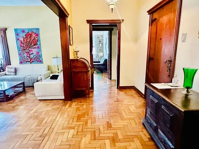 Apartamento com 240m² 4 quartos e 2 banheiros, à venda, no bairro Copacabana em Rio de Janeiro