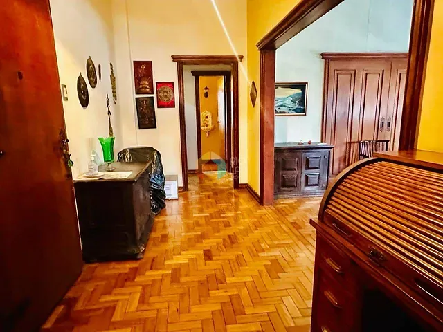 Apartamento com 240m² 4 quartos e 2 banheiros, à venda, no bairro Copacabana em Rio de Janeiro