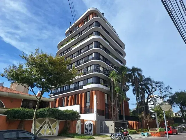 Apartamento com 141m² 3 quartos e 3 banheiros, à venda, no bairro Água Verde em Curitiba