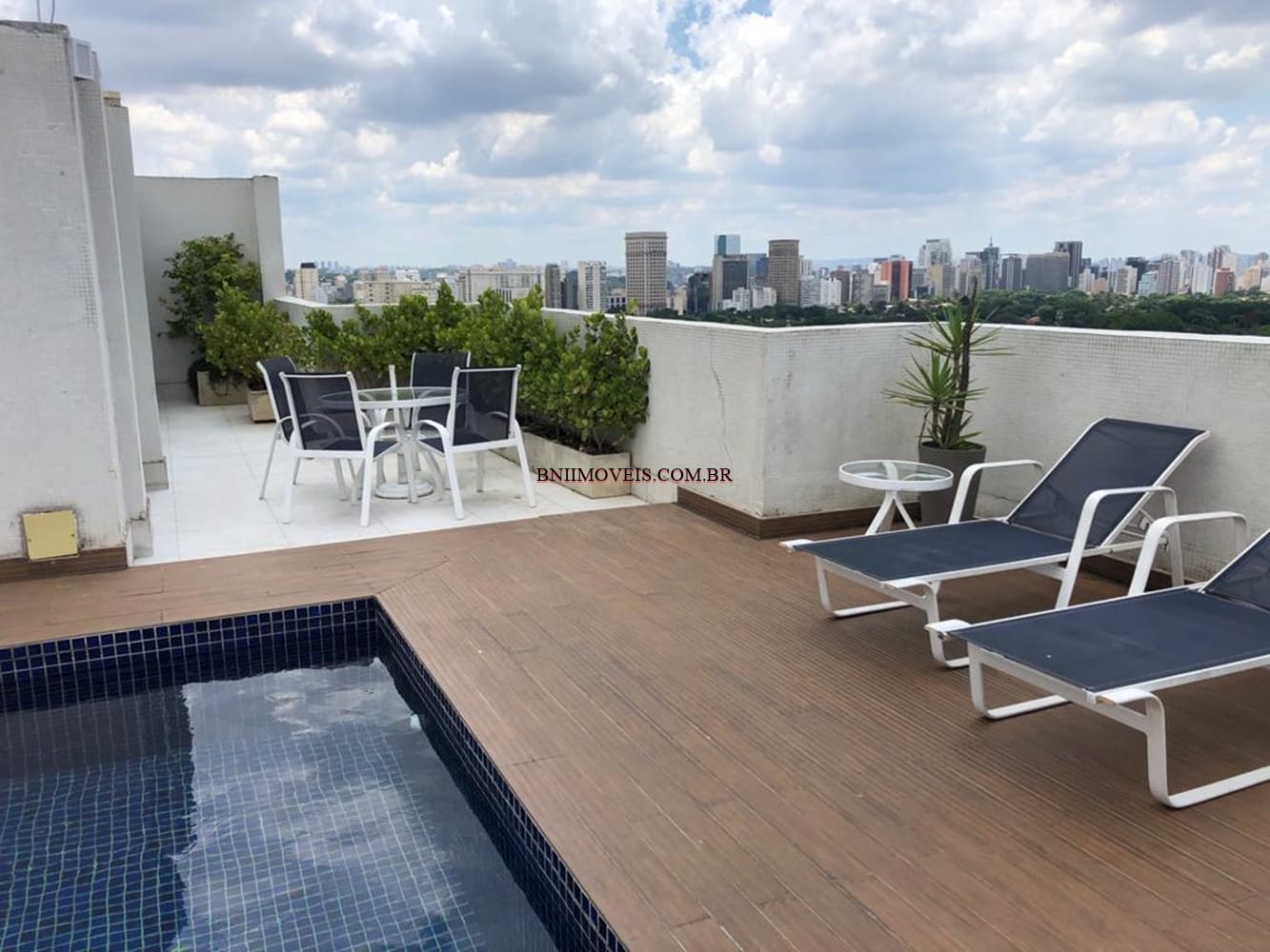 Apartamento, 3 quartos, 211 m² - Foto 1