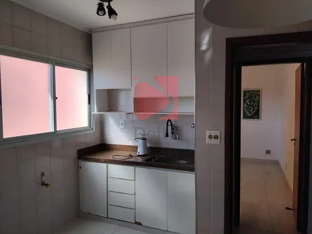 Apartamento 2 quartos e 1 banheiro, para alugar, no bairro Rosário em Pirassununga