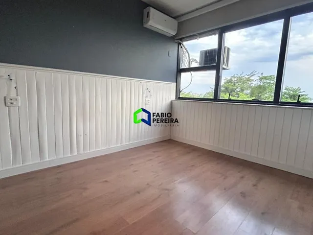 Apartamento com 140m² 4 quartos e 3 banheiros, à venda, no bairro Barra da Tijuca em Rio de Janeiro