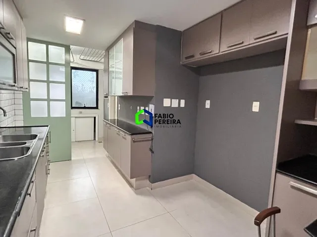 Apartamento com 140m² 4 quartos e 3 banheiros, à venda, no bairro Barra da Tijuca em Rio de Janeiro