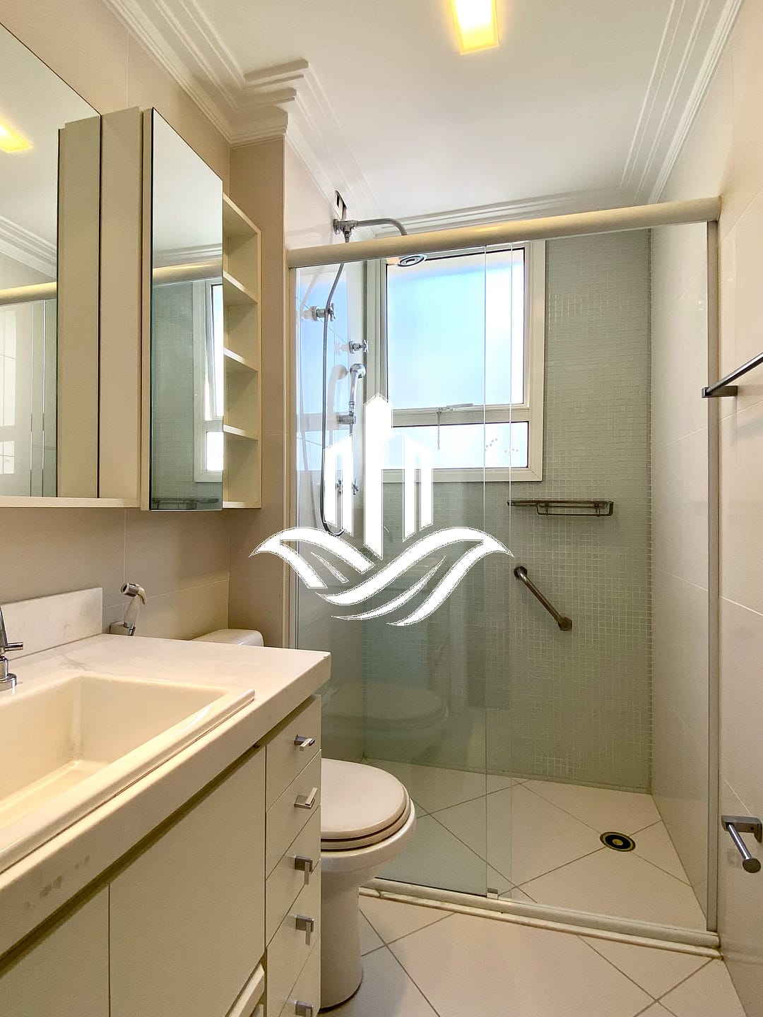 Apartamento à venda com 4 quartos, 240m² - Foto 32
