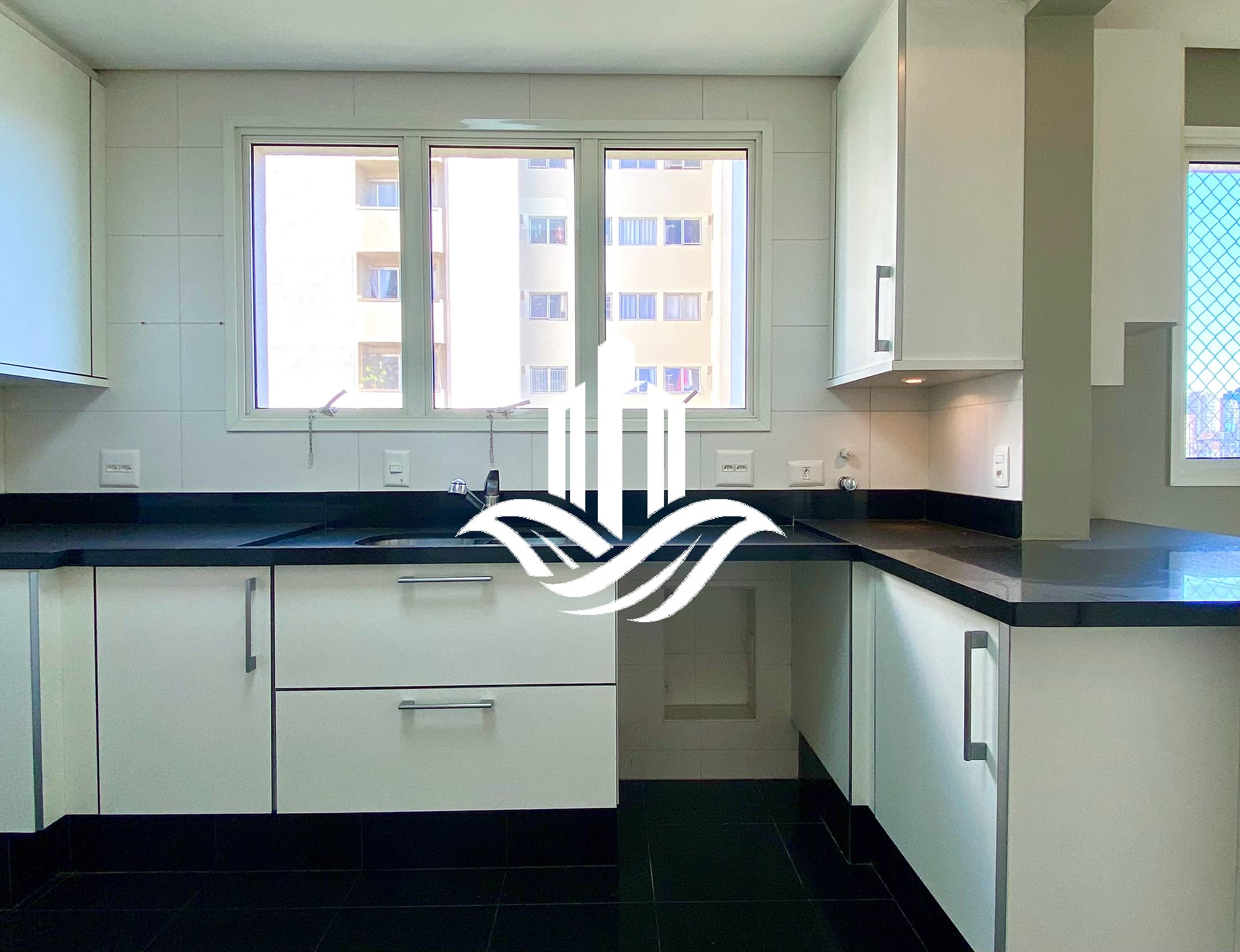 Apartamento à venda com 4 quartos, 240m² - Foto 39