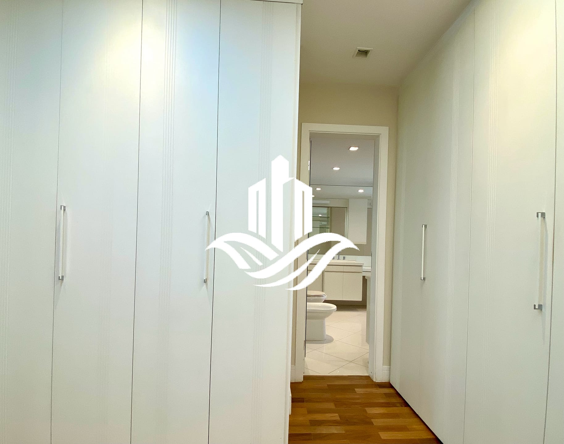 Apartamento à venda com 4 quartos, 240m² - Foto 14