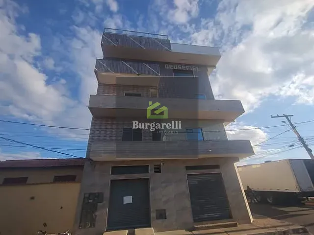 Apartamento 2 quartos e 1 banheiro, para alugar, no bairro Jardim Dona Wanda em Lavras