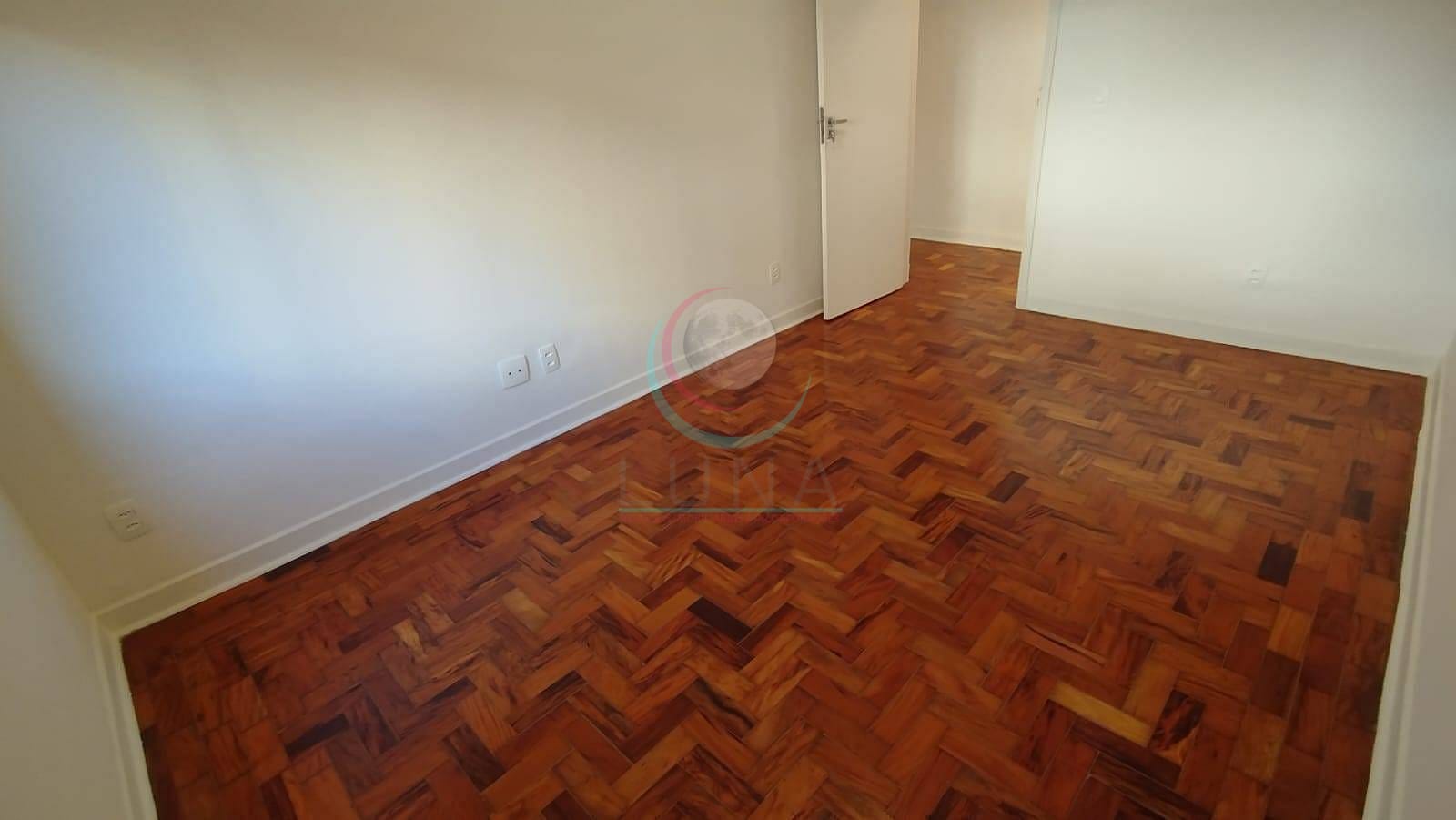 Apartamento para alugar com 3 quartos, 95m² - Foto 3