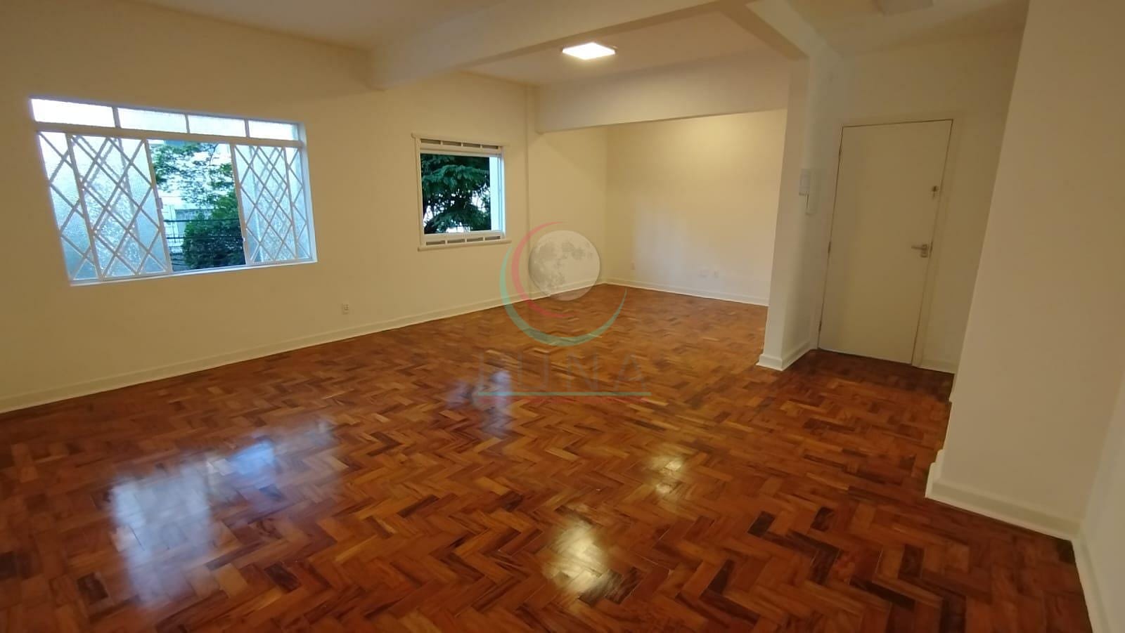Apartamento para alugar com 3 quartos, 95m² - Foto 17