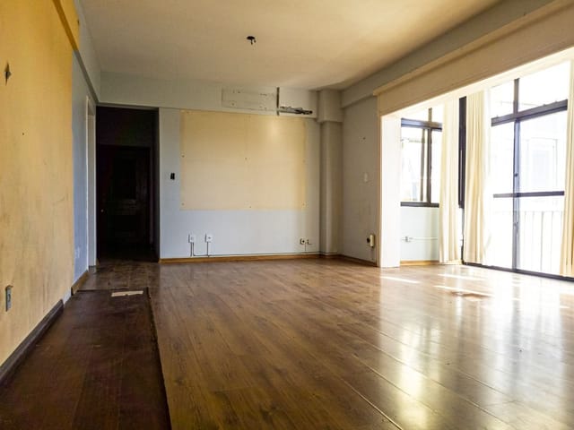 Apartamento com 145m² 3 quartos e 2 banheiros, à venda, no bairro Centro em Pelotas