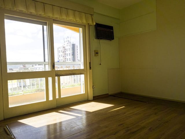 Apartamento com 145m² 3 quartos e 2 banheiros, à venda, no bairro Centro em Pelotas