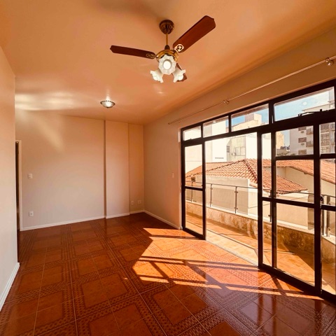 Apartamento com 1250m² 3 quartos e 3 banheiros, à venda, no bairro Passagem em Cabo Frio