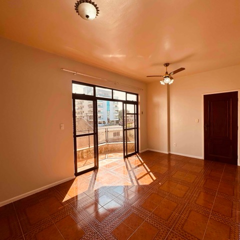 Apartamento com 1250m² 3 quartos e 3 banheiros, à venda, no bairro Passagem em Cabo Frio