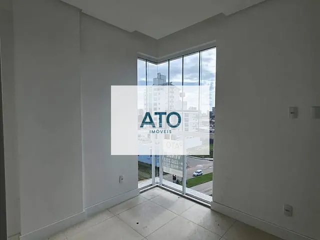Apartamento 2 quartos e 2 banheiros, à venda, no bairro Pereque em Porto Belo