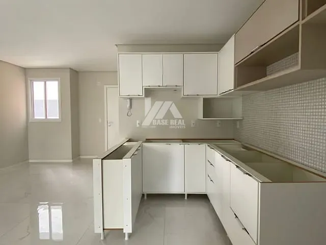 Apartamento com 193m² 3 quartos e 2 banheiros, à venda, no bairro Centro em Ponta Grossa