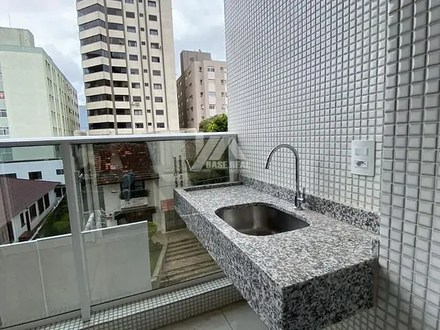 Apartamento com 193m² 3 quartos e 2 banheiros, à venda, no bairro Centro em Ponta Grossa
