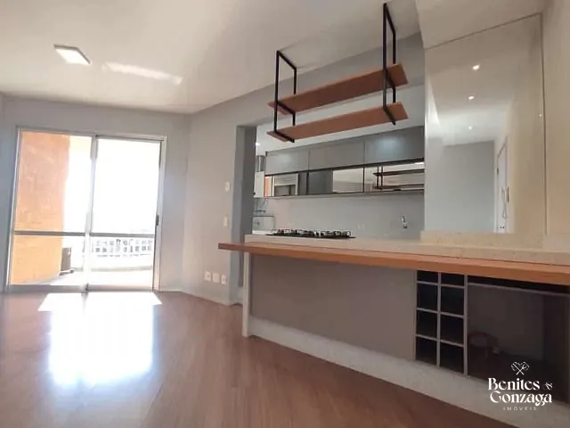 Apartamento 2 quartos e 2 banheiros, para alugar, no bairro Zona 08 em Maringá