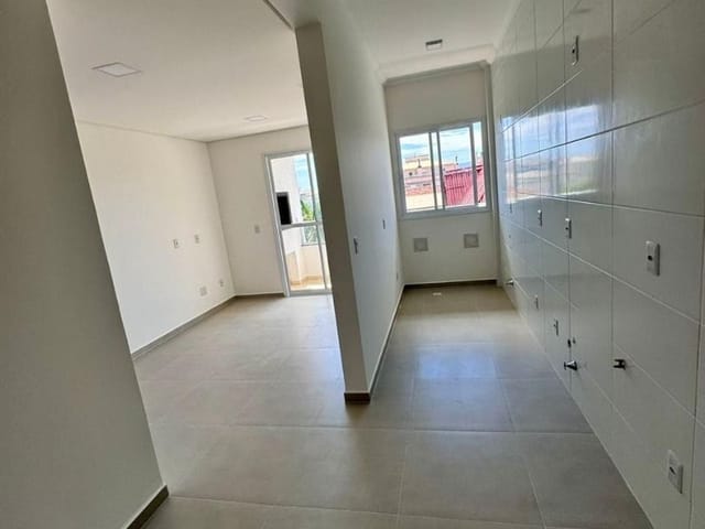 Apartamento com 73m² 2 quartos e 2 banheiros, à venda, no bairro Ingleses do Rio Vermelho em Florianópolis