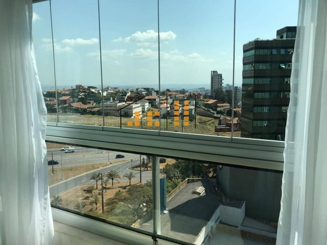 Apartamento 4 quartos e 3 banheiros, para alugar, no bairro Belvedere em Belo Horizonte