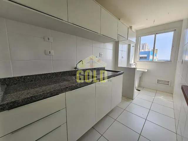 Apartamento com 115m² 3 quartos e 1 banheiro, para alugar, no bairro Centro em Londrina