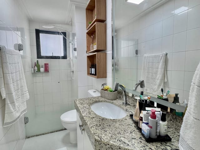 Apartamento 4 quartos e 3 banheiros, à venda, no bairro Grageru em Aracaju