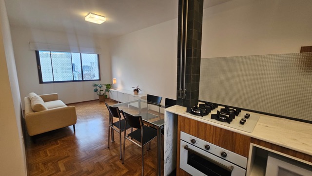 Apartamento 1 quarto e 1 banheiro, para alugar, no bairro Consolação em São Paulo
