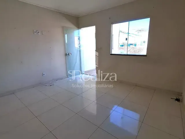 Apartamento 2 quartos e 1 banheiro, para alugar, no bairro Hernani Sá em Ilhéus