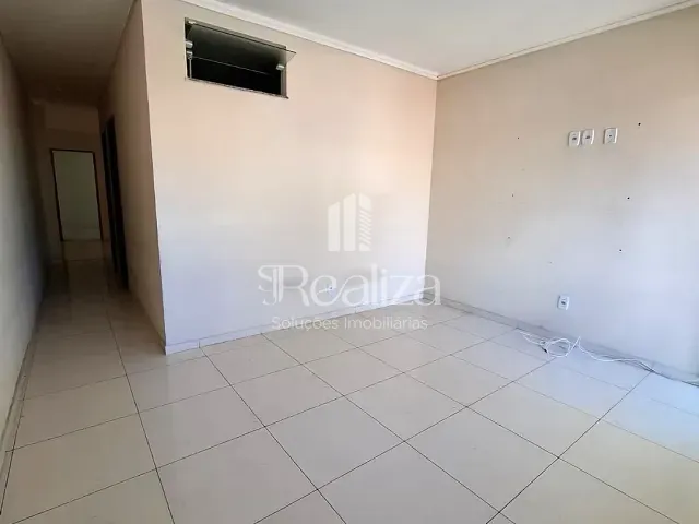 Apartamento 2 quartos e 1 banheiro, para alugar, no bairro Hernani Sá em Ilhéus