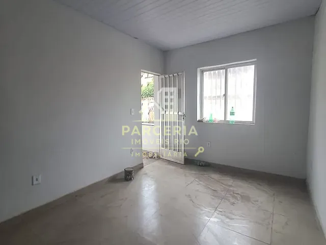 Casa com 100m² 2 quartos e 1 banheiro, à venda, no bairro Centro em São João de Meriti