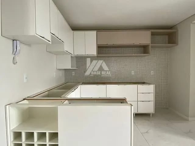 Apartamento com 172m² 3 quartos e 2 banheiros, à venda, no bairro Centro em Ponta Grossa