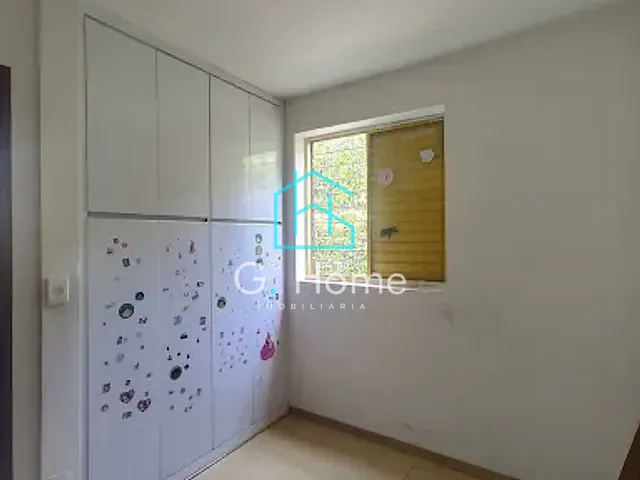Apartamento com 65m² 3 quartos e 1 banheiro, à venda, no bairro Antares em Londrina
