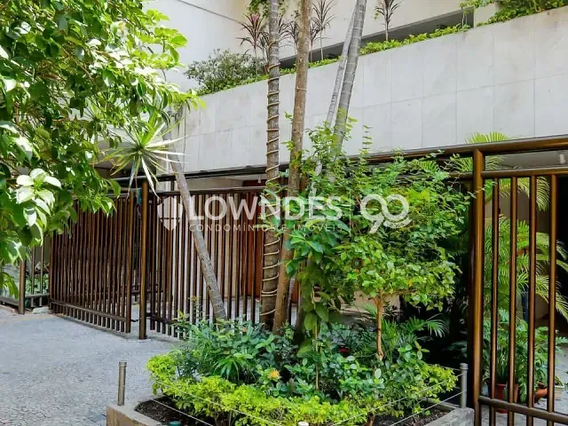 Apartamento com 93m² 2 quartos e 3 banheiros, à venda, no bairro Copacabana em Rio de Janeiro